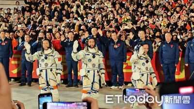 影／出征！神舟21號「創3突破」　歡送車牌「萬無一失、圓滿成功」