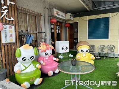 富里車站新亮點！幸福巴士全面升級　「四寶候車椅」超萌登場