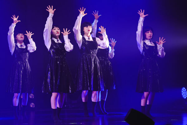 ▲▼  avantgardey邊跳邊吃「麻辣鴨血、臭豆腐」　嘉賓是唱跳男神鼓鼓。（圖／B&rsquo;in Live Entertainment提供）