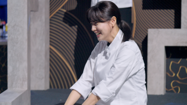 ▲白潤音(左起)、楷奕、何順凱。何順凱主廚直言白潤音與楷奕組「有時間卻做出單調魚丸」。（圖／華視提供）