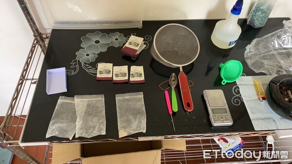 ▲▼他寄居胞姊住處竟私設「毒品分裝場」，原料至成品市價上看七百萬。（圖／記者邱中岳翻攝）