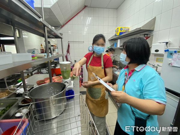 ▲▼             台南市衛生局加強各地豬肉查核。（圖／記者林東良翻攝，下同）