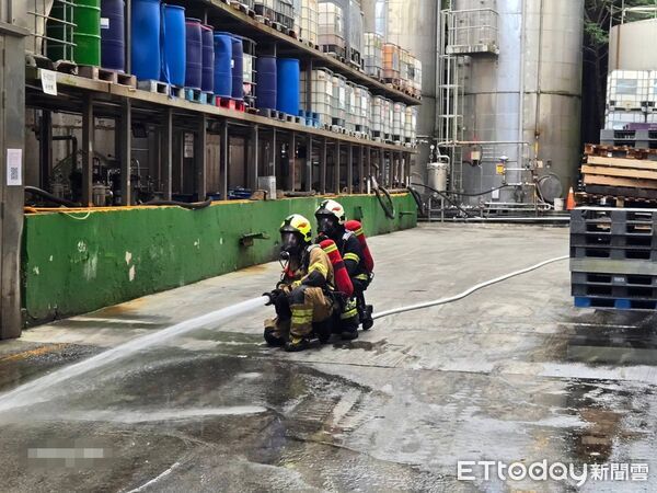 ▲基隆消防局化學工廠實兵演練。（圖／記者郭世賢翻攝）