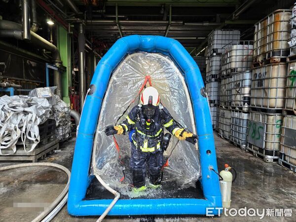 ▲基隆消防局化學工廠實兵演練。（圖／記者郭世賢翻攝）