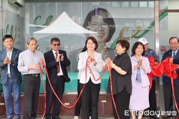 ▲立委黃秀芳成立彰化縣長競選總部。（圖／競辦提供）