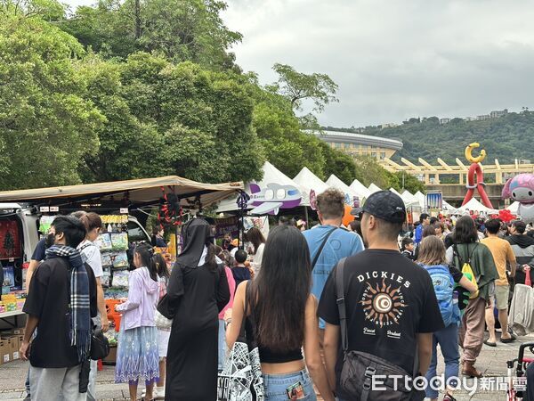 ▲▼第17屆「天母搞什麼鬼」萬聖節嘉年華園遊會。（圖／記者蕭筠攝）