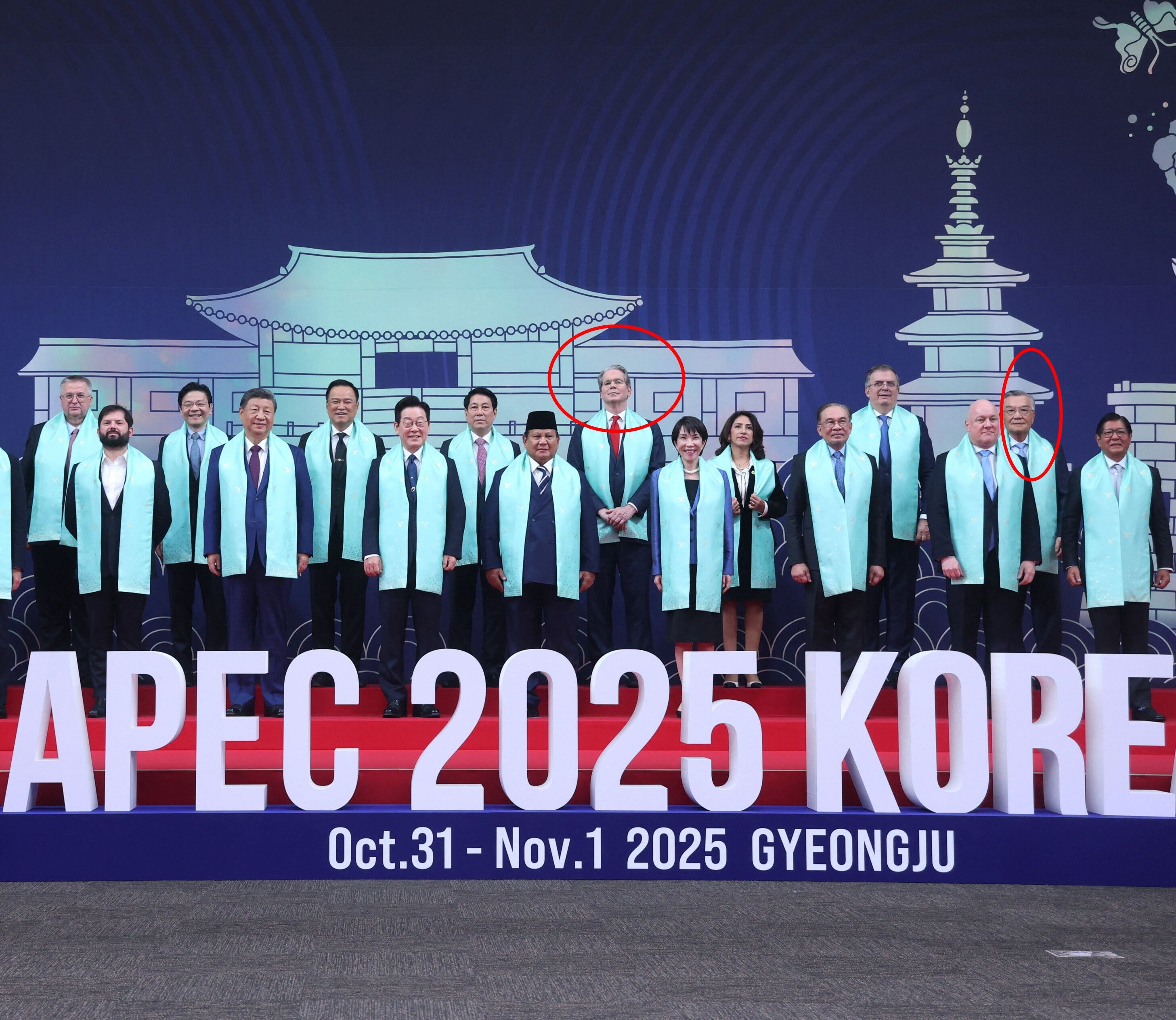 ▲▼美國財政部長貝森特與林信義在韓國APEC會晤約40分鐘，談台灣高科技聚落發展。（圖／路透）