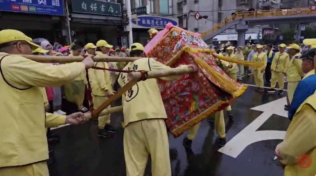 ▲▼             。（圖／翻攝自YouTube白沙屯媽祖網路電視台）