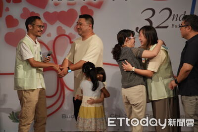 髓緣善恩32！2千人見證骨髓捐贈奇蹟　捐與贈初相見淚中帶笑