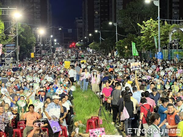 ▲▼林岱樺首場造勢晚會於岡山河堤公園舉行。（圖／記者許宥孺翻攝）