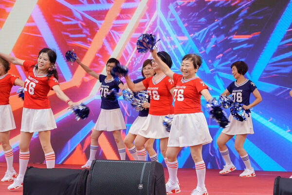 ▲「新潮同樂會」登場！新北據點長輩秀活力。（圖／新北市社會局提供）