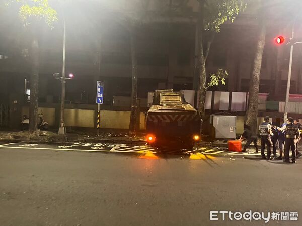 ▲▼前鎮車禍             。（圖／記者陳宏瑞翻攝）