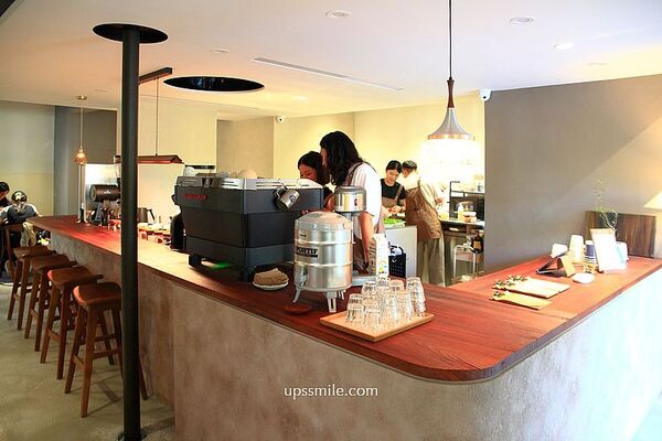 ▲▼新竹日式侘寂風咖啡廳「東河咖啡Donghe」自家烘焙、寵物友善咖啡廳。（圖／部落客萍子提供）