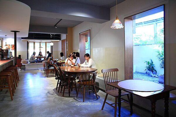 ▲▼新竹日式侘寂風咖啡廳「東河咖啡Donghe」自家烘焙、寵物友善咖啡廳。（圖／部落客萍子提供）