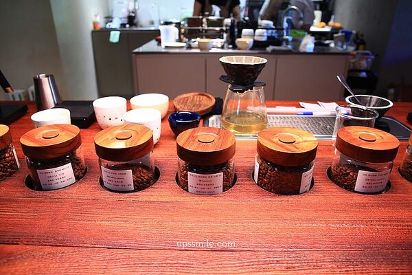 ▲▼新竹日式侘寂風咖啡廳「東河咖啡Donghe」自家烘焙、寵物友善咖啡廳。（圖／部落客萍子提供）