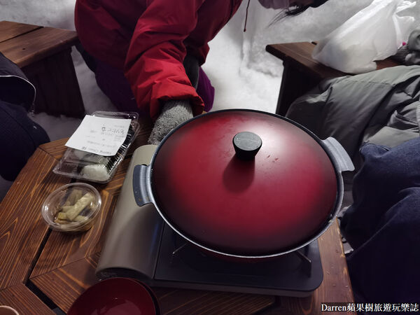 ▲▼長野景點推薦「飯山雪屋村」！雪季期間限定雪洞村餐廳狼煙火鍋。（圖／部落客DARREN提供）