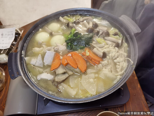 ▲▼長野景點推薦「飯山雪屋村」！雪季期間限定雪洞村餐廳狼煙火鍋。（圖／部落客DARREN提供）