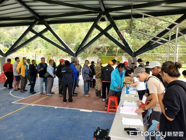 ▲▼協會會員踴躍参與成立大會。（圖／花蓮分署提供，下同）