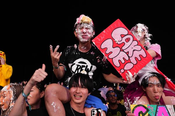 ▲Steve Aoki在Ultra Taiwan重現砸蛋糕傳奇經典。（圖／大風吹創造提供）