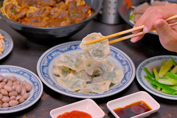 ▲▼台中北屯「尚毅牛肉麵」被嚴重低估的台中美食，320元一碗，低調經營卻天天客滿。（圖／部落客橘子狗提供）