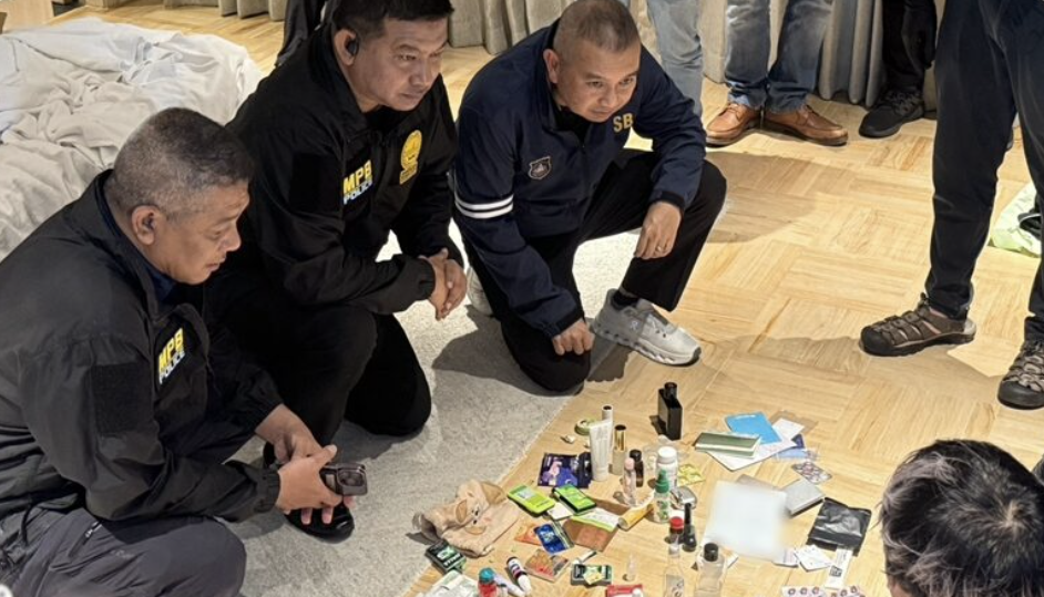 ▲▼泰29男同志「只穿內褲」開毒淫趴！豪華套房一片肉色　滿地保險套。（圖／翻攝自khaosod）