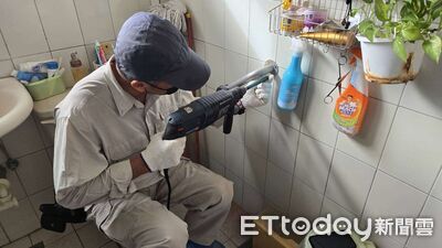 80志工出動雲林縣為438處安裝輔具　扶手撐起長輩安心生活