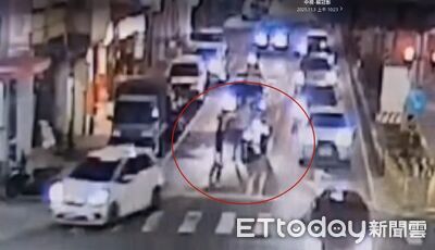 台南騎士疑行車糾紛「安全帽敲車窗」　駕駛噴辣椒水反擊