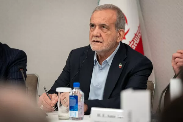 ▲▼伊朗總統裴澤斯基安（Masoud Pezeshkian）。（圖／達志影像／美聯社）