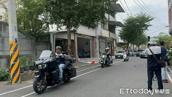 ▲「愛心重車」齊聚集集鎮。（圖／立委羅美玲服務團隊提供，下同）
