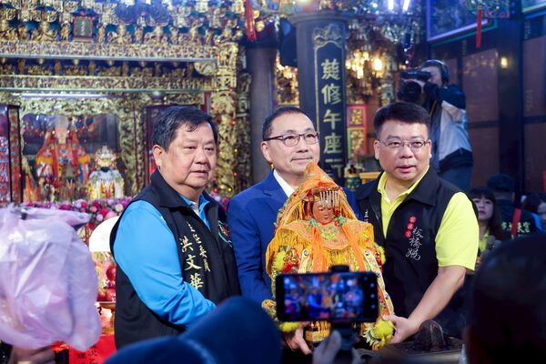 ▲板橋慈惠宮、白沙屯拱天宮百年會香。（圖／新北市新聞局提供）