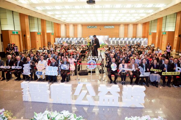 ▲侯友宜出席新北第13屆醫療公益獎。（圖／新北市新聞局提供）