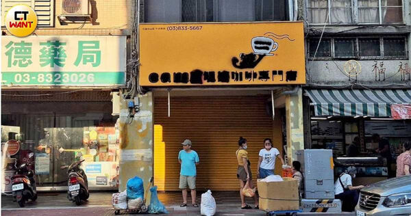 中山路上的CAMA CAFÉ，則是於10月3日歇業。民眾臉書透露，因為房東漲租，老闆因此選擇關店退租。（圖／林榮芳攝）