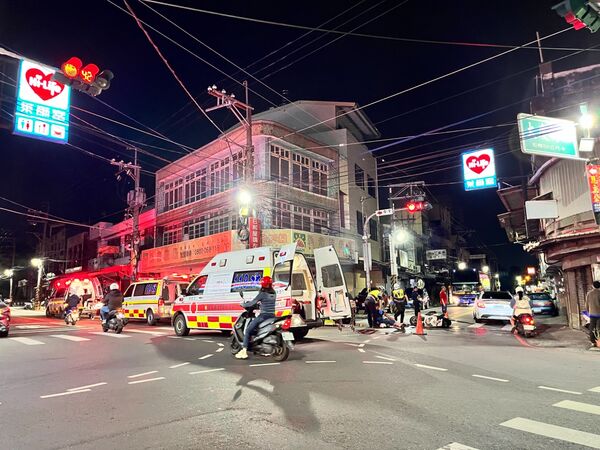 ▲員林市山腳路與員水路口發生對撞車禍。（圖／民眾提供）