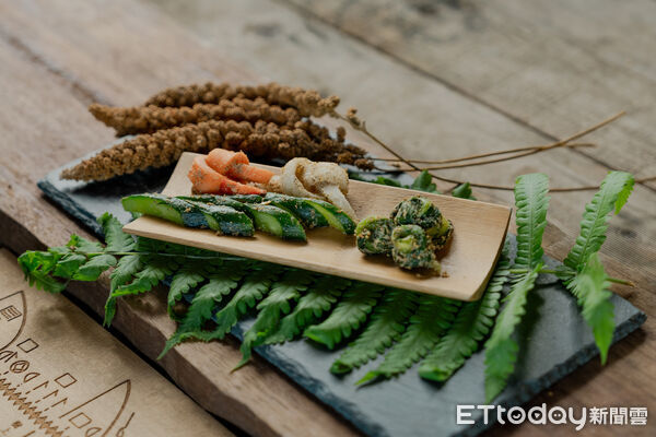 ▲▼運用日本的醃漬技藝與部落蔬菜結合的小米糠漬蔬菜。（圖／縱管處提供，下同）