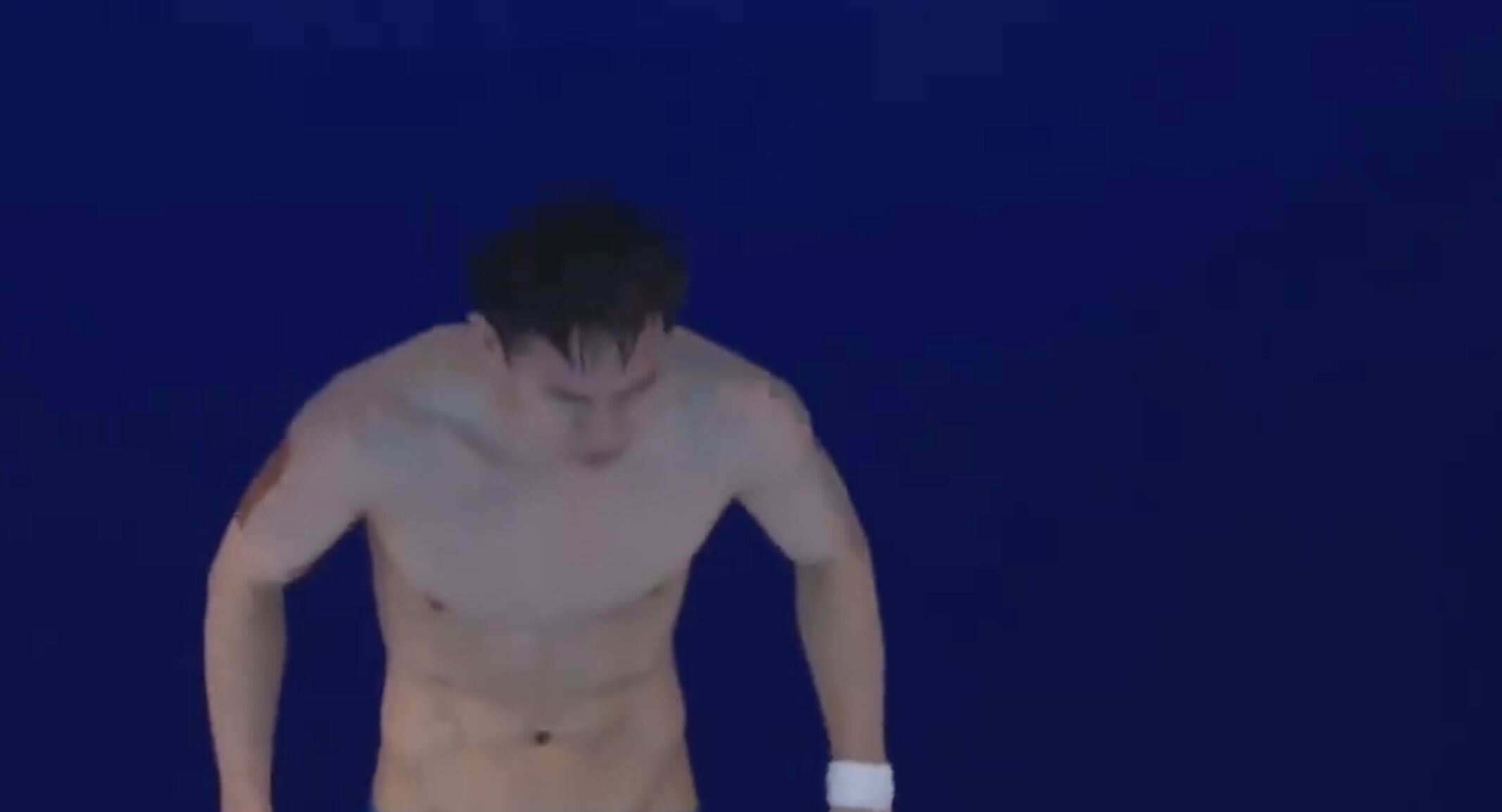 ▲山西跳水選手趙冬比賽中發生重大失誤「垂直入水」。（圖／翻攝微博）