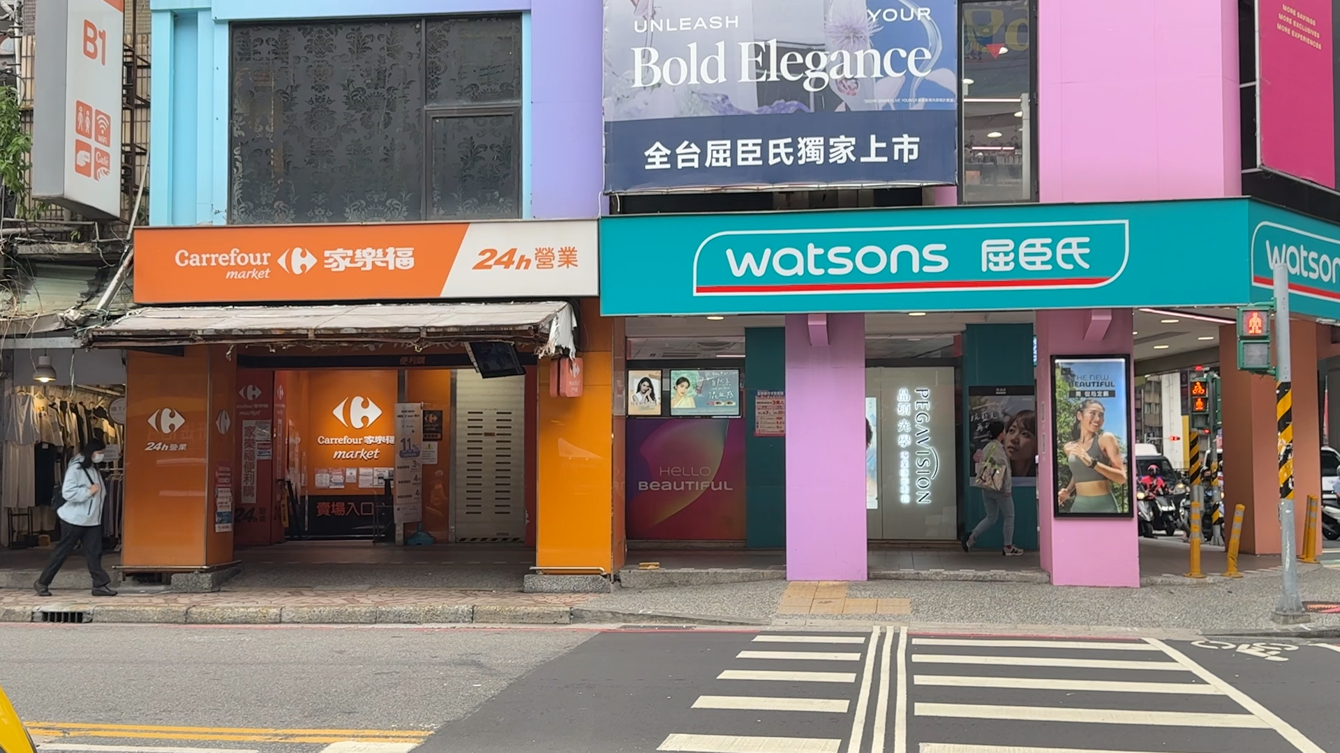 ▲▼中和,景安站生活圈,家樂福。（圖／記者姜國輝攝）