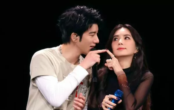 ▲▼ 王力宏和Ella合唱的現場版MV日前突遭下架。（圖／西東音樂提供）