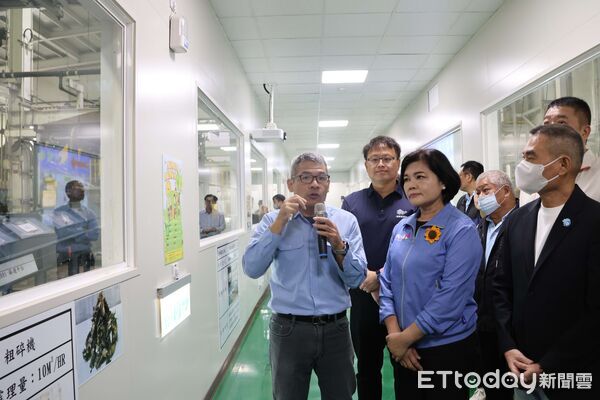 ▲雲林縣長張麗善率團現勘南亞廚餘資源化場，展現防疫決心。（圖／記者游瓊華翻攝）