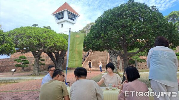 ▲「第21屆台南府城夕照茶會」將於11月8日於安平古堡登場，邀請民眾共賞霞光煮茗之美。（記者林東良翻攝，下同）