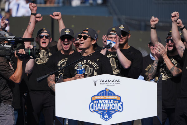 ▲道奇封王遊行，山本由伸             。（圖／達志影像／美聯社）