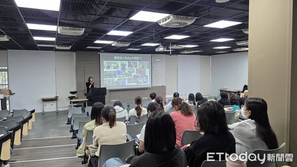 ▲嘉藥粧品系舉辦化粧品產業實習說明會，30家企業共釋出300個實習名額。（記者林東良翻攝，下同）