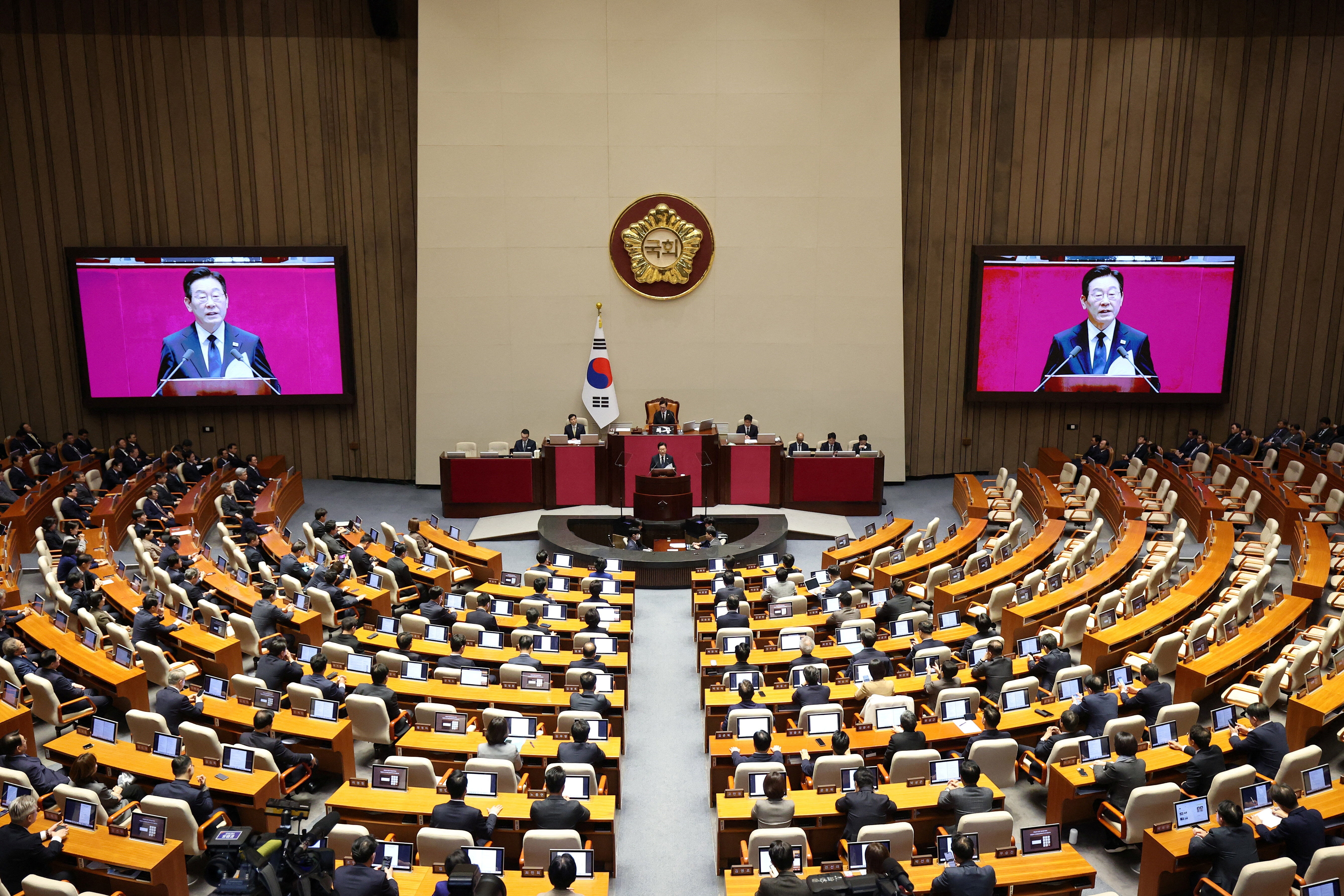 ▲▼南韓總統李在明4日上午在國會針對明年總預算進行施政演說，強調國家對於AI的投資計畫。（圖／路透）