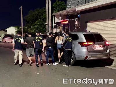 毒鴛鴦懸掛假車牌兜售安毒　南市刑大破獲起出安毒與子彈