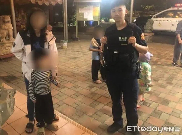 ▲4歲男童偷溜出門，因迷途蹲宮廟樹下哭泣，警方與民眾合作尋回。（圖／大園警分局提供）