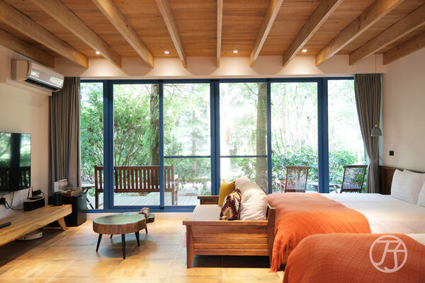 ▲▼慎重開華莊園民宿。（圖／部落客JJ.Hsu授權提供）