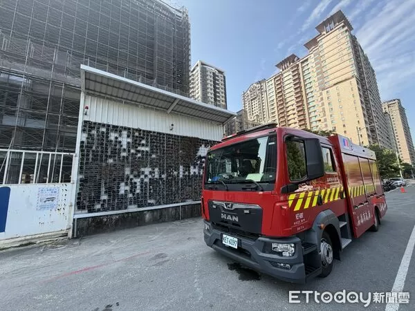 ▲▼今天（4日）上午近10點左右 ，鼓山區一處工地發生一起工人死亡案件。（圖／記者吳世龍攝）