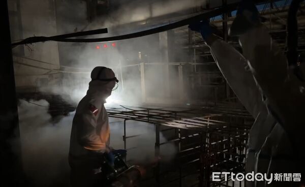 ▲國軍化學兵清消。（圖／記者游瓊華翻攝）