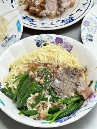 ▲▼炎獅切仔麵。（圖／部落客小虎食夢網授權提供）