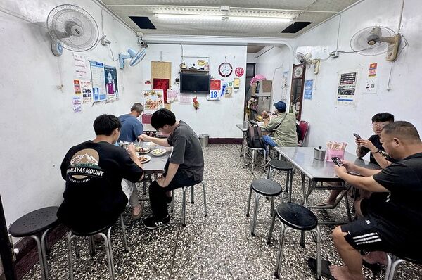 ▲▼炎獅切仔麵。（圖／部落客小虎食夢網授權提供）