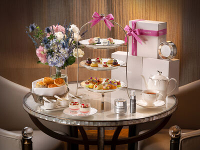 好萊塢名人紅毯前的秘密是它！不是大集團出身　為何能5度成為全球最佳護膚